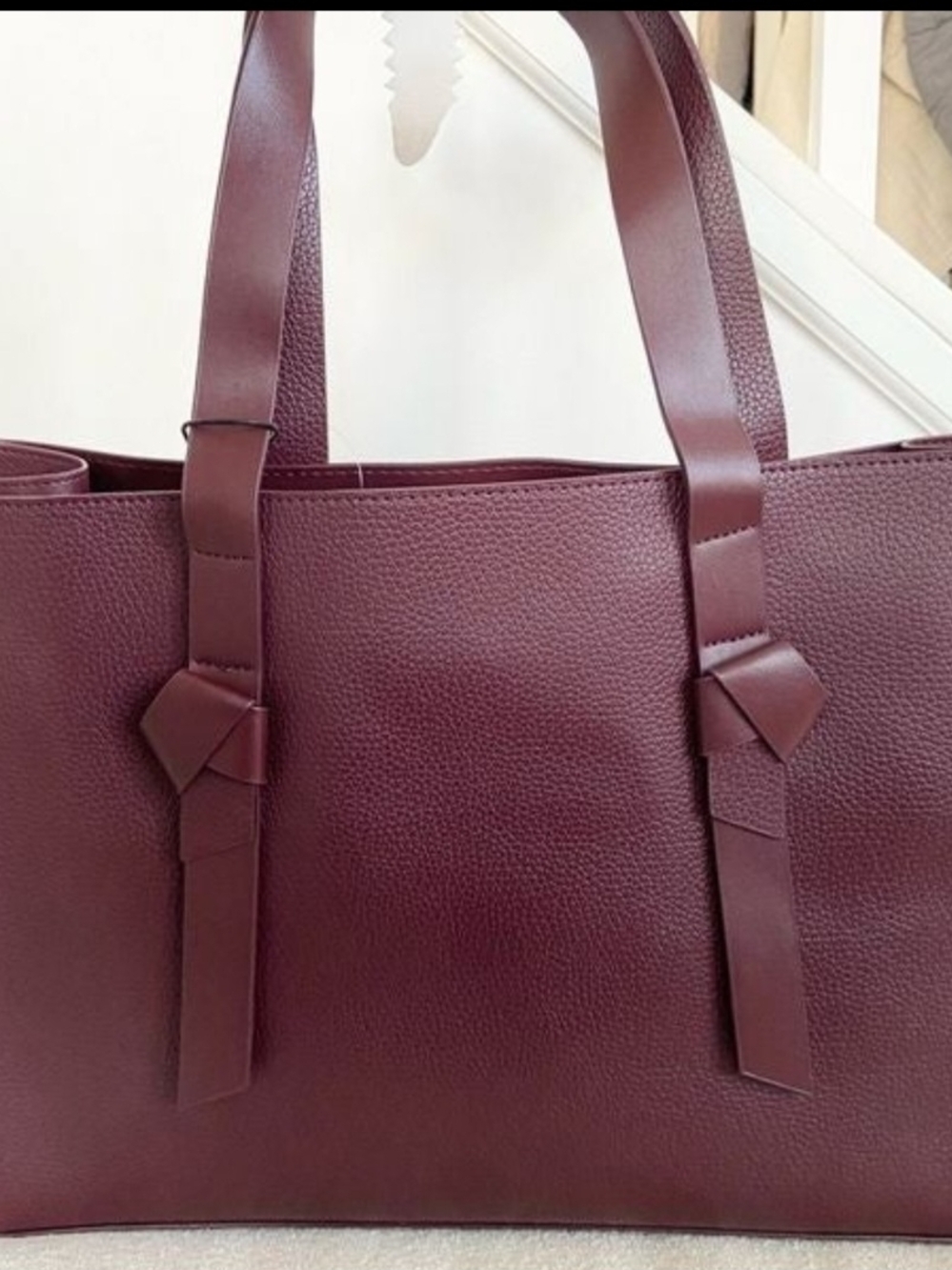 Rachel Zoe NWT Wine Arialith Bordo Vegan Faux Leather Tote Shoulder Bag - Picture 6 of 8